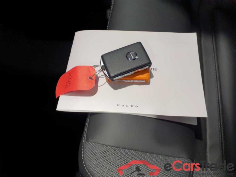 Volvo XC60 (03.2017->) DE - SUV5 B5 (Benzin) AWD EU6d, Plus Dark Mild-Hybrid (EURO 6d), (Facelift) 2022 #2