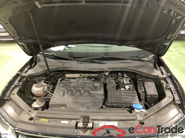 VOLKSWAGEN Tiguan 2.0 TDI COMFORTLINE DSG #6