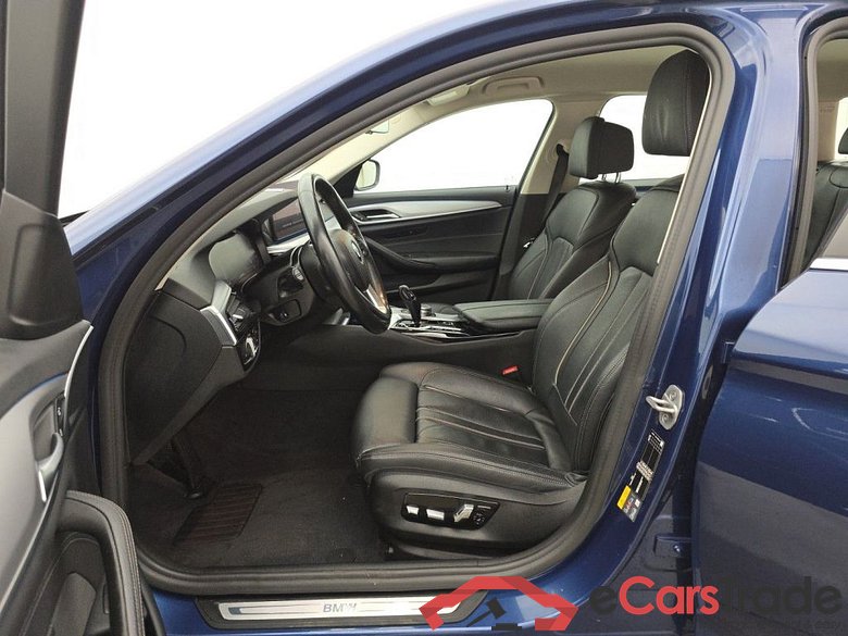 BMW 5 TOURING - 2020 530eA 184hp PHEV 5d #3