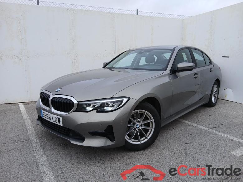 BMW Serie 3 / 2018 / 4P / sedán 318d #1