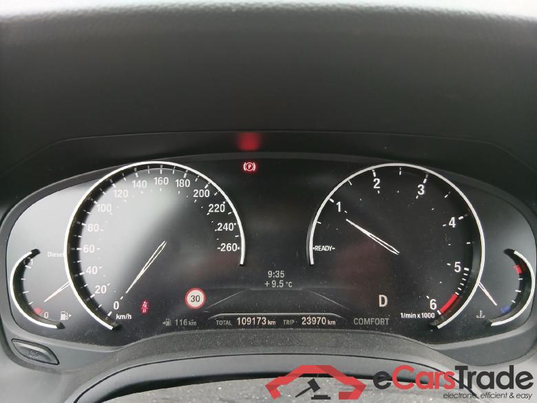 BMW Serie 3 / 2018 / 4P / sedán 318d #4