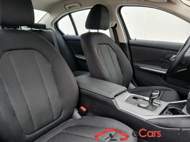 BMW Serie 3 / 2018 / 4P / sedán 318d #6