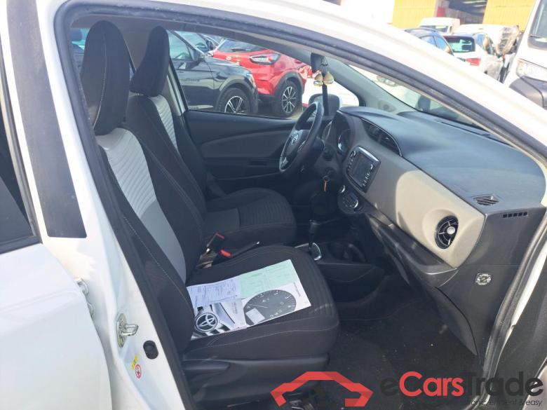 TOYOTA Yaris / 2017 / 5P / berlina con portón 1.5 100H Active #6