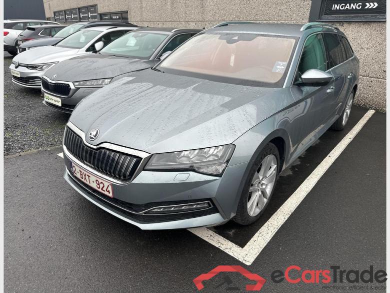 SKODA Superb Combi PHEV Superb Wagon Style 1,4 TSI iV 115 kW 6-speed automat. #1