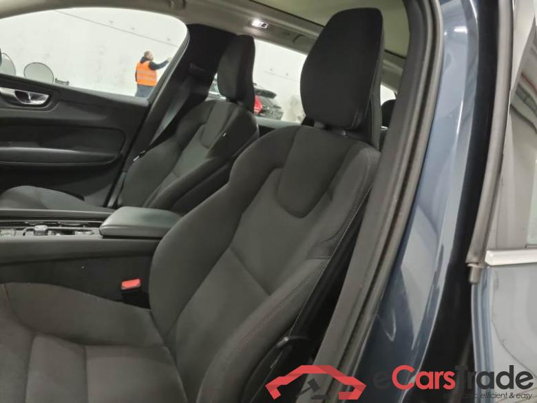 VOLVO XC60 / 2017 / 5P / SUV T6 PLUG-IN AWD AUTO RECHARGE INS. EXP #3