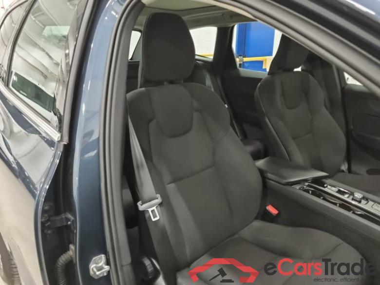 VOLVO XC60 / 2017 / 5P / SUV T6 PLUG-IN AWD AUTO RECHARGE INS. EXP #5