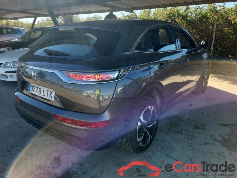 DS DS 7 Crossback / 2017 / 5P / todoterreno BlueHDi DE 96kW (130CV) Auto. CHIC (AC) #2
