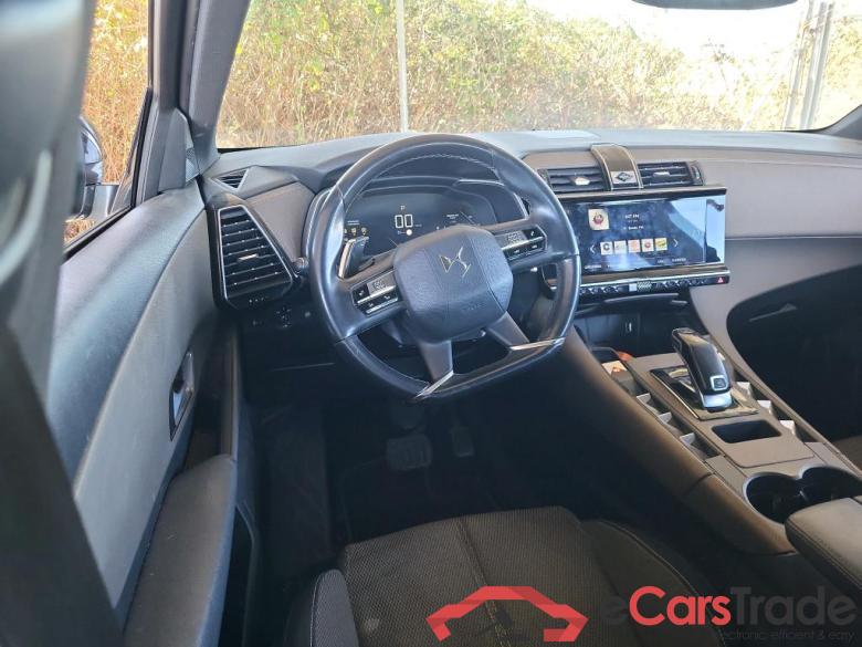 DS DS 7 Crossback / 2017 / 5P / todoterreno BlueHDi DE 96kW (130CV) Auto. CHIC (AC) #3