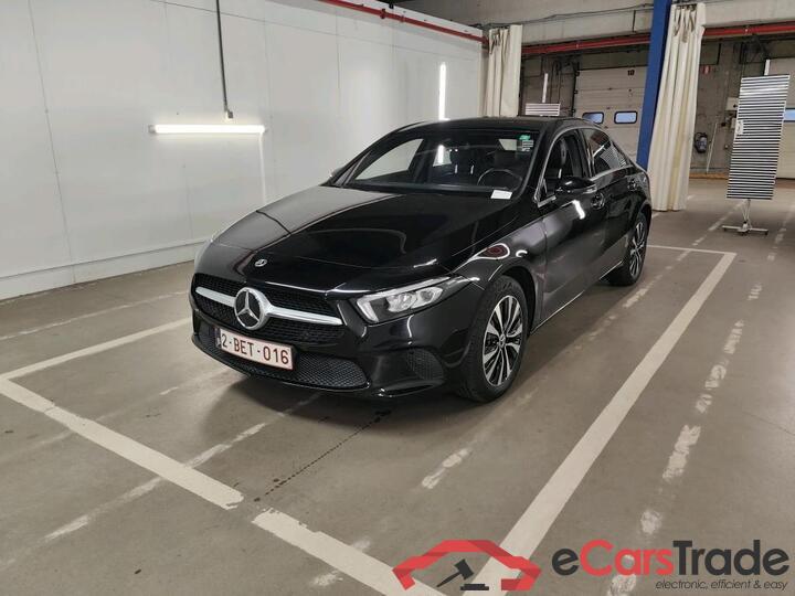 Mercedes A-Klasse Limousine A-Klasse Limousine A 250e Business Solution (PHEV) 160kW/218pk  4D/P Auto-8 #1