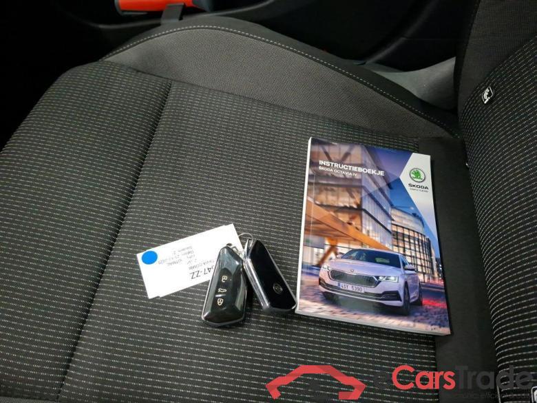 SKODA Octavia Combi 110 kW #6