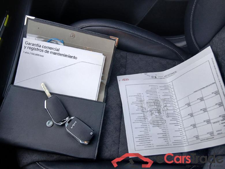 KIA Niro / 2019 / 5P / crossover 1.6 GDi PHEV 104kW (141CV) Drive #5
