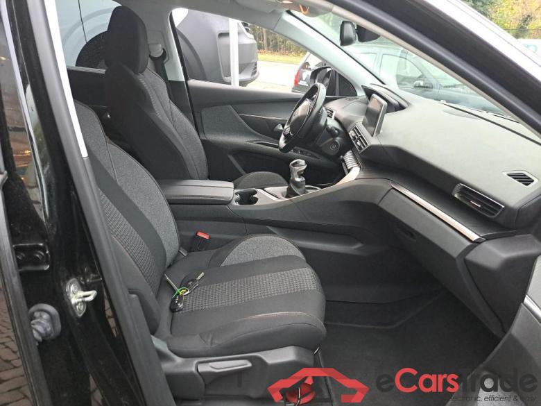 PEUGEOT - PEU 5008 BlueHDi 130PK Active With Connect & Towing Hook #3