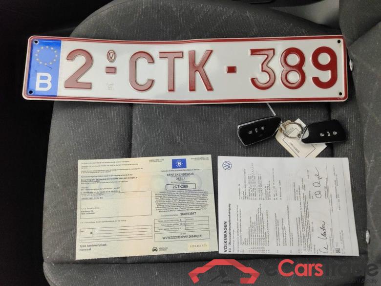 Volkswagen Golf VIII 1.0 TSI 81kW Life Business 5d #4