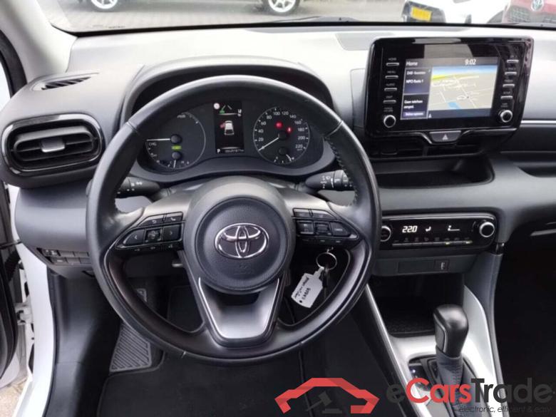 TOYOTA YARIS 1.5 Hybrid Active #6