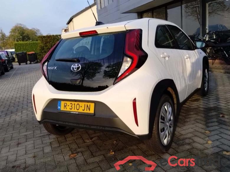 TOYOTA Aygo X 1.0 VVT-i MT Play #4