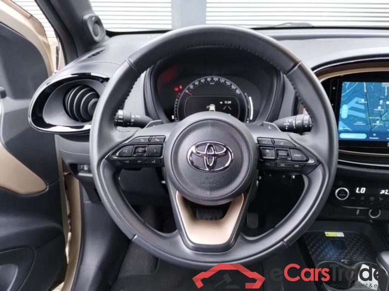 TOYOTA Aygo X 1.0 VVT-i S-CVT Envy #6