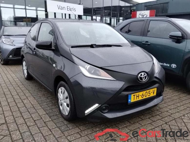 TOYOTA Aygo 1.0 VVT-i x-fun #2