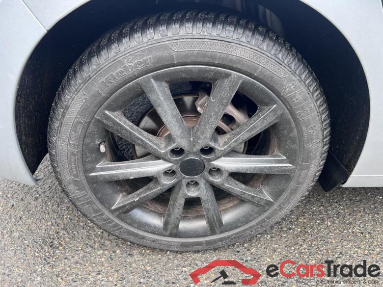 VOLKSWAGEN Golf VIII Golf 1.0 eTSI Life OPF DSG #5