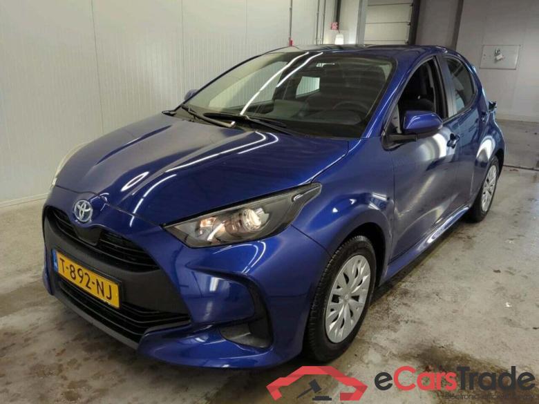 TOYOTA Yaris 1.5 Hyb. Active #1