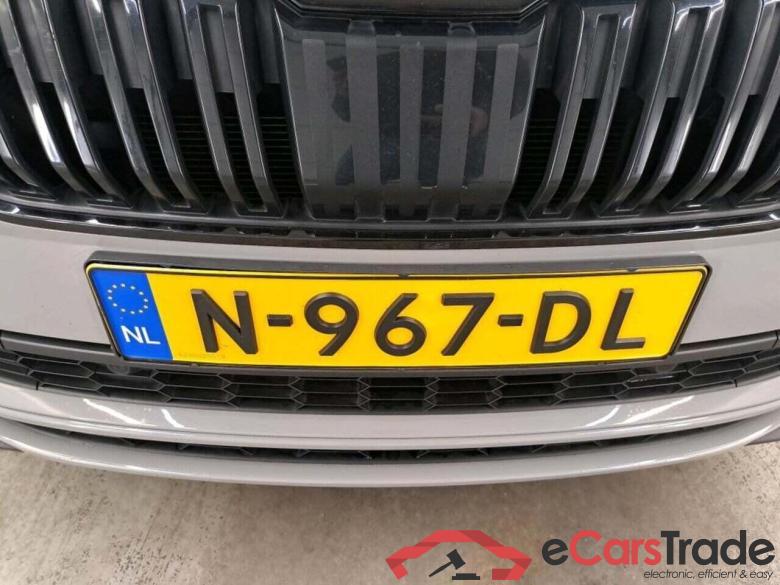 SKODA Karoq 1.5 TSI Sportl. Bus. #4