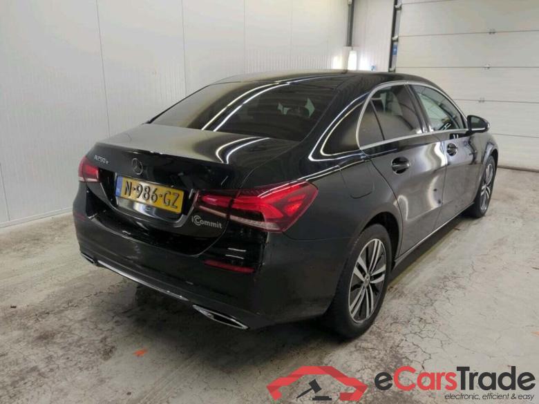 MERCEDES-BENZ A-klasse 250 e Bns Sol Luxury #2
