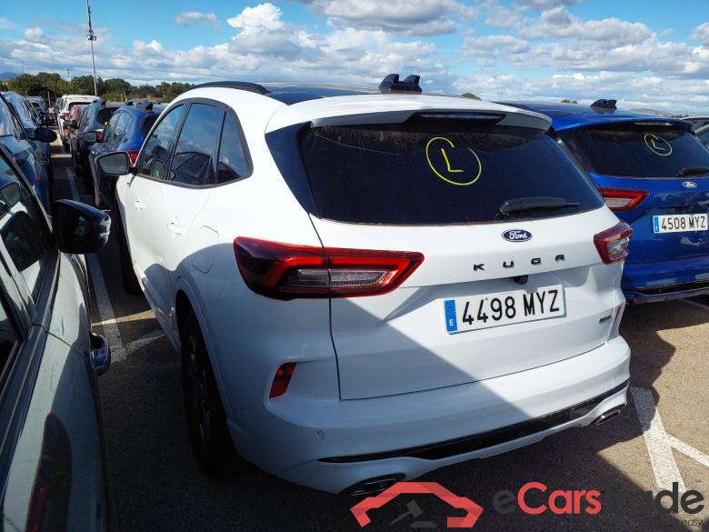 FORD Kuga 2.5 243CV Automático    St Line X (Pano) #2