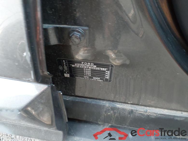 FORD Kuga 2.5 243CV Automático    St Line X (Pano) #5