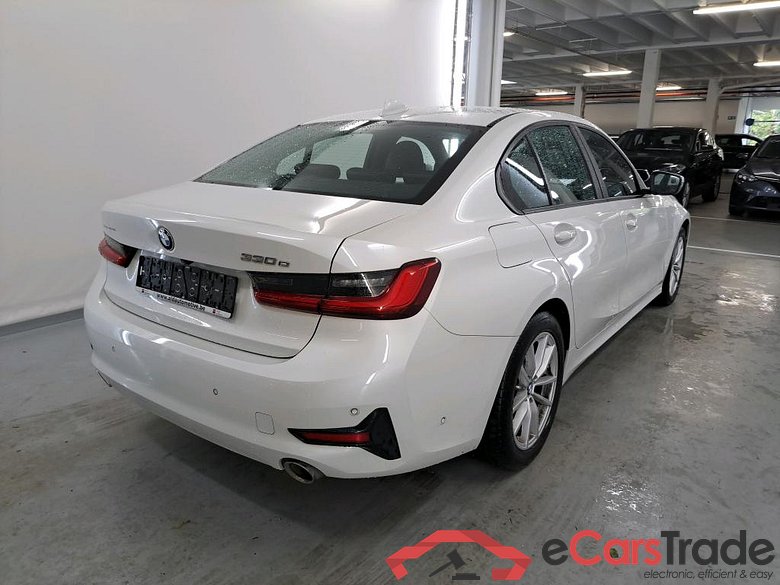 BMW 3 - 2019 330eA PHEV #4