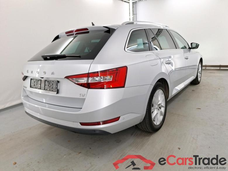 SKODA SUPERB COMBI - 2019 1.4 TSI PHEV Style DSG #4