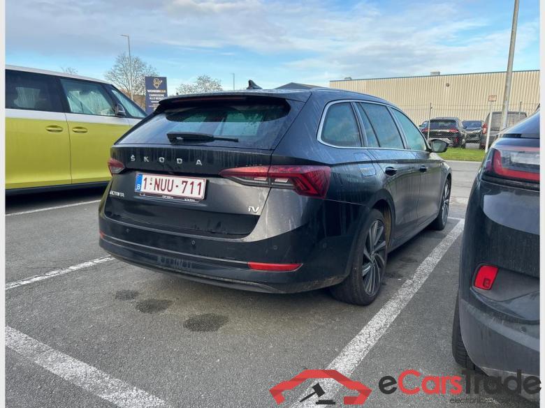 SKODA Octavia Combi PHEV Octavia SW PHEV 1.4 TSI Style DSG #2
