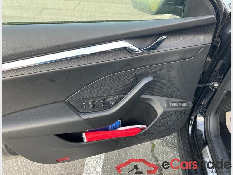 SKODA Octavia Combi PHEV Octavia SW PHEV 1.4 TSI Style DSG #5