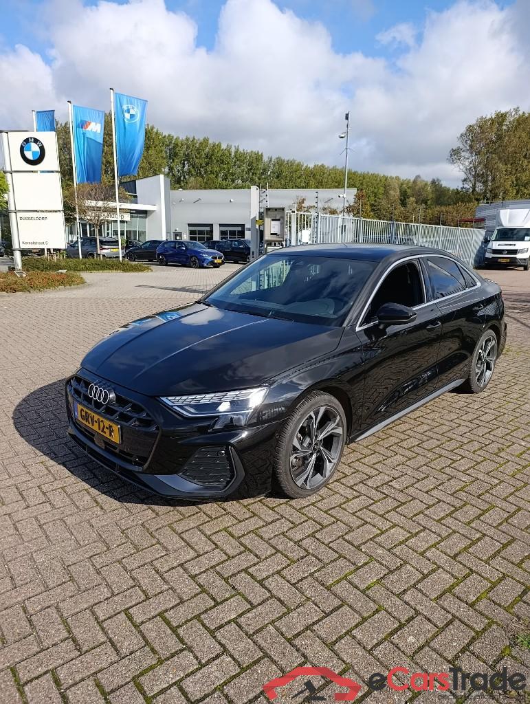 AUDI A3 Limousine 30 TFSI S edition #1