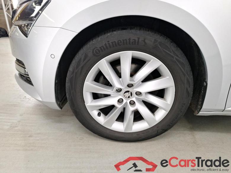 SKODA SUPERB COMBI DIESEL - 2019 1.6 CR TDi Style DSG #5