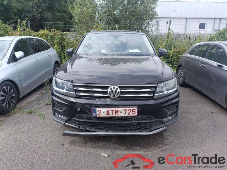 Volkswagen Tiguan Allspace 2.0 TDI SCR DSG7 Comfortline 5d !! damaged car mo145 !! NO COC!! #1