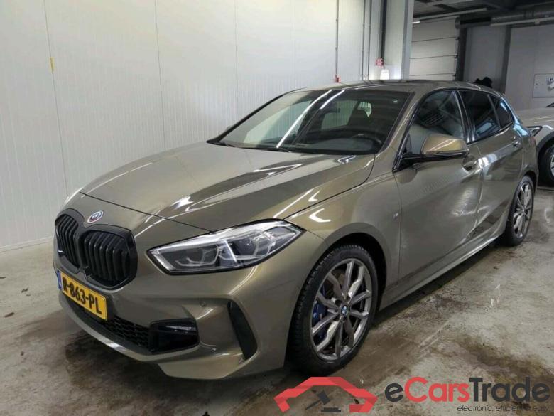 BMW 1-serie 118i Executive #1