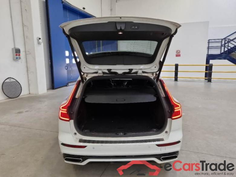 VOLVO V60 / 2019 / 5P / STATION WAGON T6 PLUG-IN AWD AUTOM.RECH.R-DESIGN #5