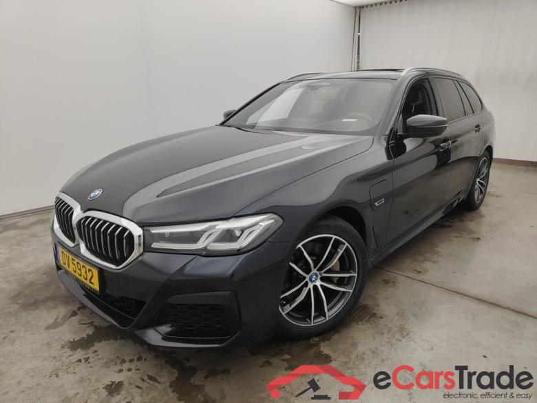 BMW 5 TOURING - 2020 530eAS 184hp PHEV 5d #1