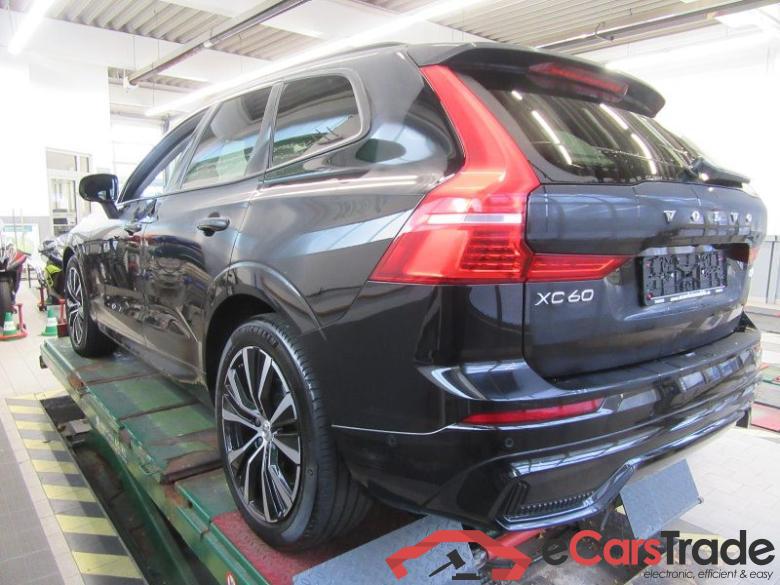 Volvo XC60 (03.2017->) DE - SUV5 B5 (Benzin) AWD EU6d, Ultimate Dark Mild-Hybrid (EURO 6d), (Facelift) #4