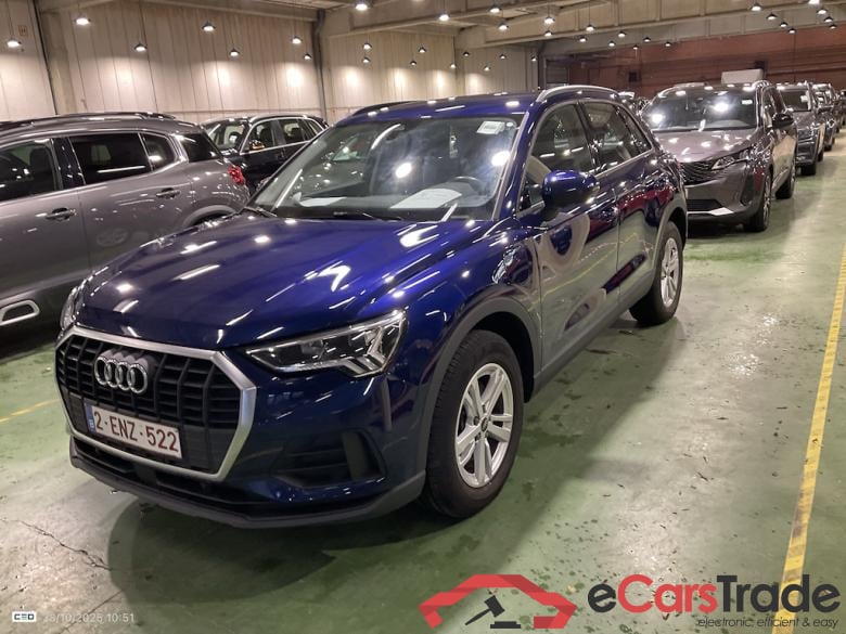 AUDI Q3 1.4 45 TFSI E S TRONIC