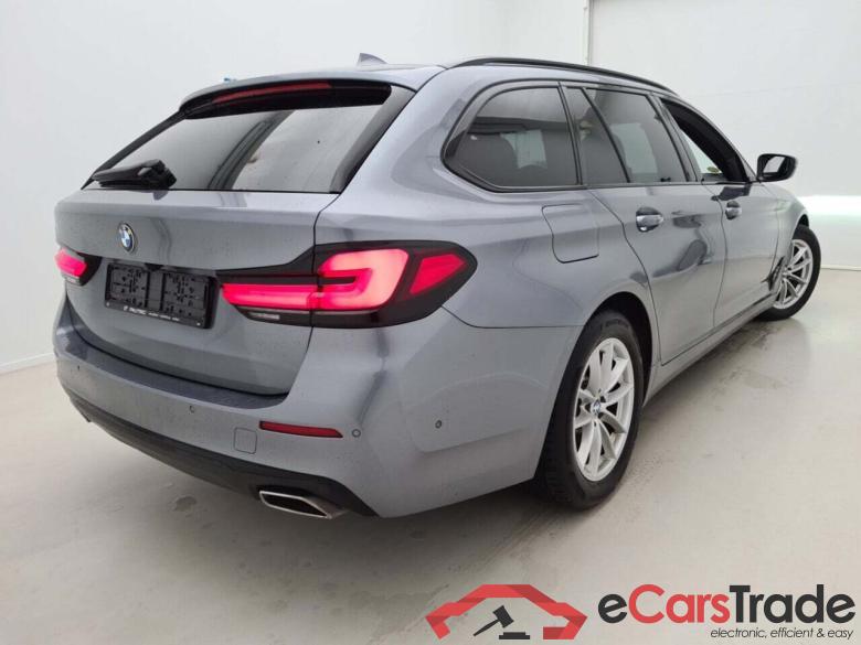 BMW 5-SERIE TOURING 518D AUT #2