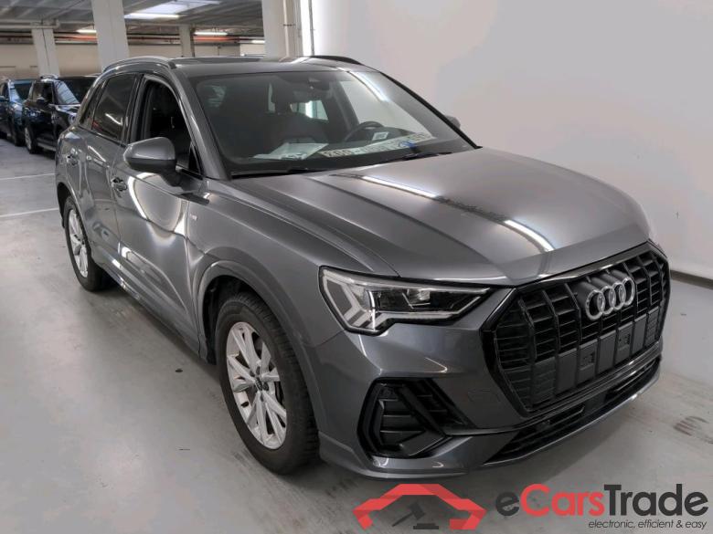 AUDI Q3 1.4 45 TFSI E S TRONIC S LINE #2