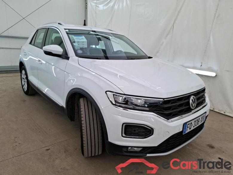 VOLKSWAGEN T-Roc / 2017 / 5P / SUV 1.5 TSI 150 EVO CARAT DSG7 #4