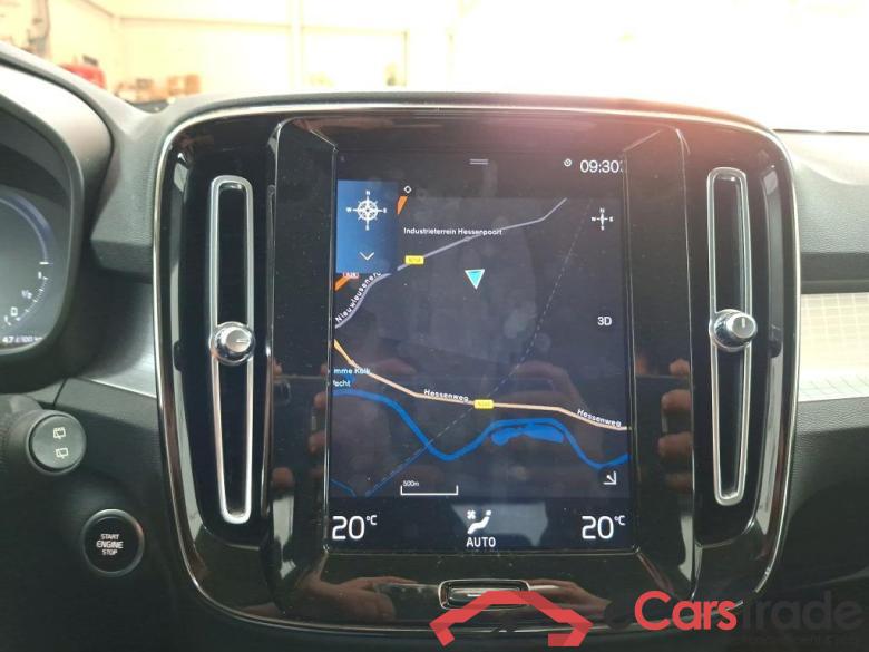 VOLVO XC40 132 kW #2