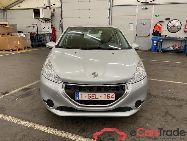 PEUGEOT 208 1.2i Active #4
