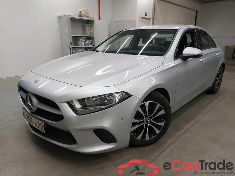 MERCEDES - MER A BERLINE 180d 116PK DCT Business Solution & Smartphone Intergation