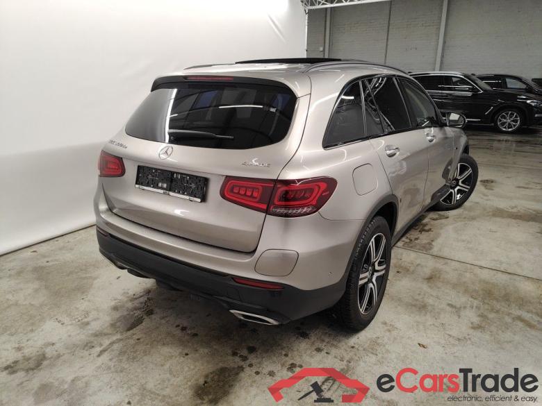 Mercedes-Benz GLC GLC 300 de 4MATIC 5d #2