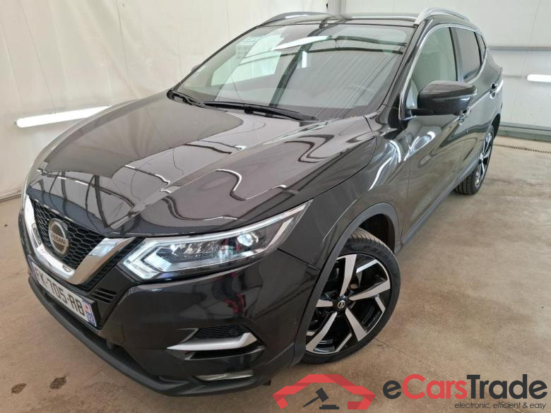NISSAN Qashqai / 2017 / 5P / Crossover 1.3 DIG-T 160 DCT Tekna