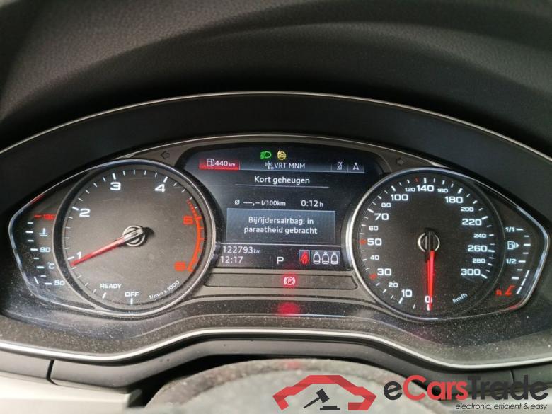 Audi A4 2.0 35 TDi 120kW S tronic Business Ed 4d #6