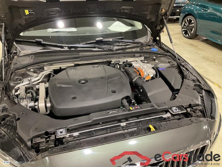 VOLVO V60 2.0 T6 RECHARGE GEARTR INSCRIPTION EXPR #6