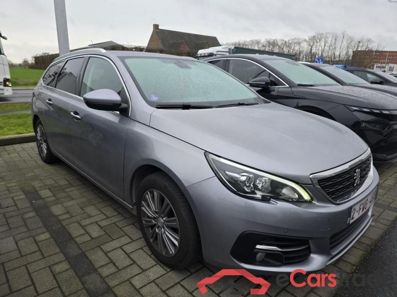 PEUGEOT 308 SW 1.2 PureTech Allure #1